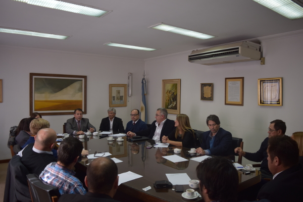 La renovada conformación del Consejo Directivo y entrega de reconocimientos