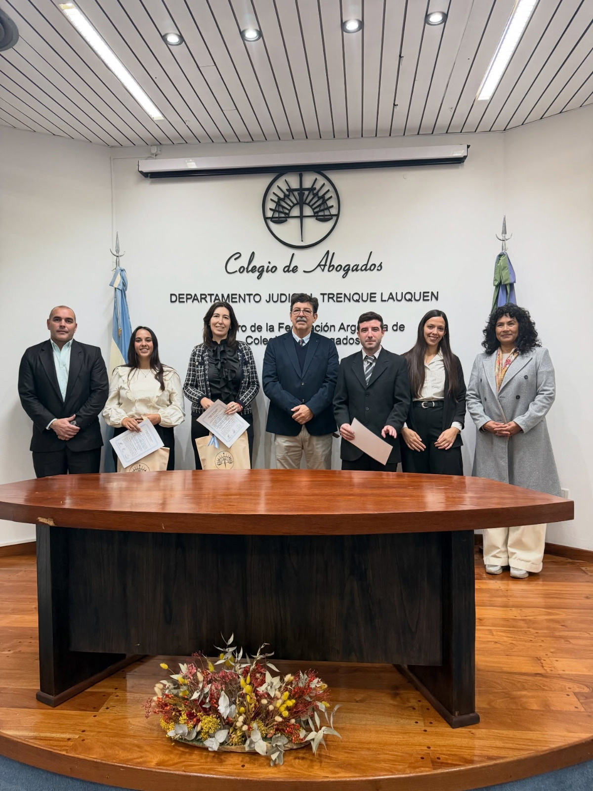 Cuatro profesionales se incorporaron a la matrícula en el último acto de Jura del Dr. Ricardo Paso como Presidente