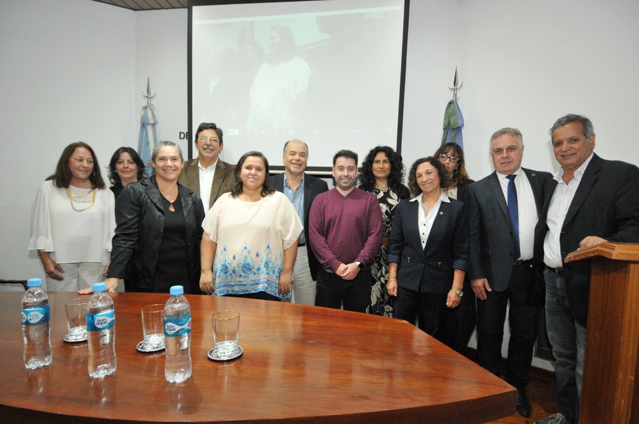 Por el Mes de la Mujer, este año el reconocimiento se hizo puertas adentro: fue para el personal del Colegio